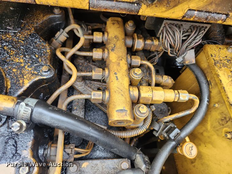 image for item JB9630 2011 Caterpillar AP555E  paver