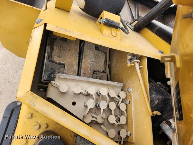 image for item JB9630 2011 Caterpillar AP555E  paver