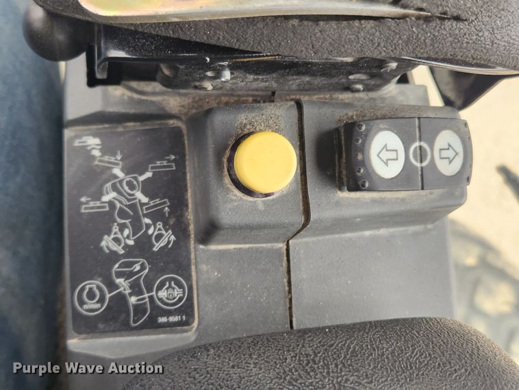 image for item JB9631 2012 Caterpillar 140M2  motor grader