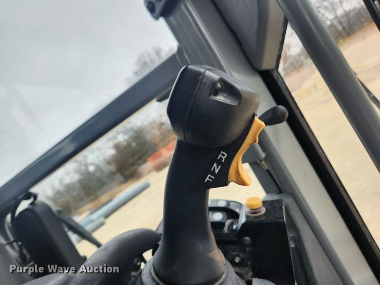 image for item JB9631 2012 Caterpillar 140M2  motor grader