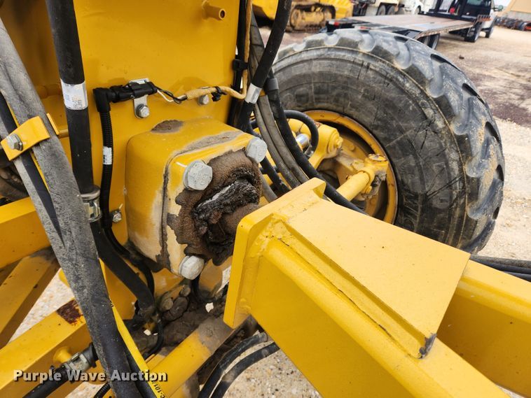 image for item JB9631 2012 Caterpillar 140M2  motor grader