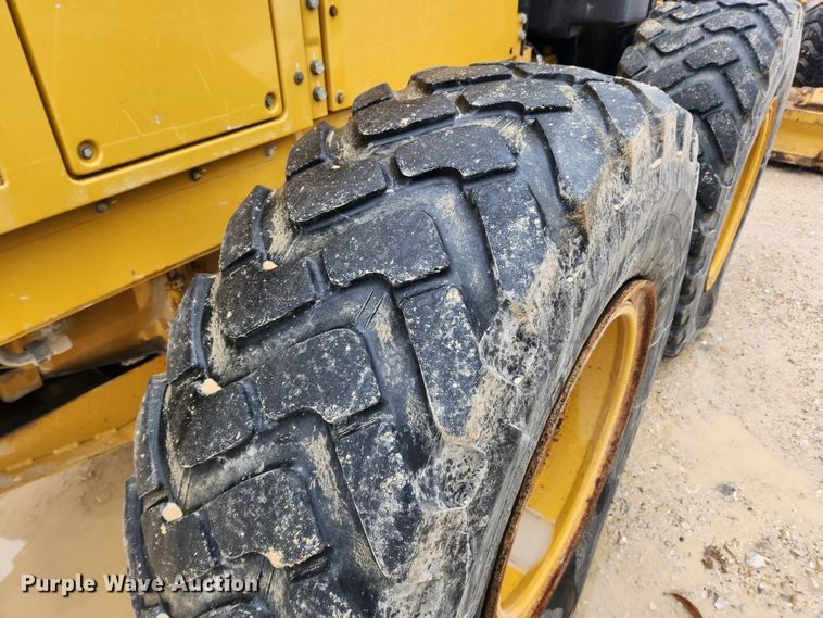 image for item JB9631 2012 Caterpillar 140M2  motor grader