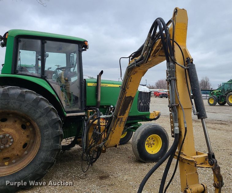 image for item JG9397 2009 John Deere 7130 Premium  tractor