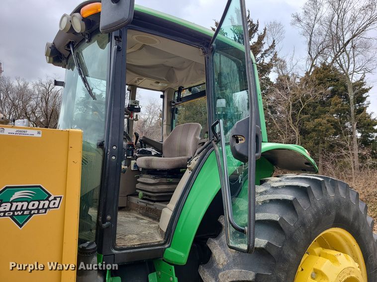 image for item JG9397 2009 John Deere 7130 Premium  tractor