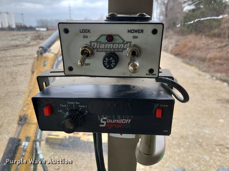 image for item JG9397 2009 John Deere 7130 Premium  tractor