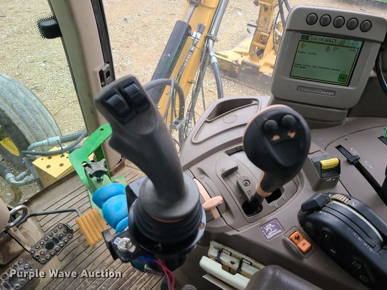 image for item JG9397 2009 John Deere 7130 Premium  tractor