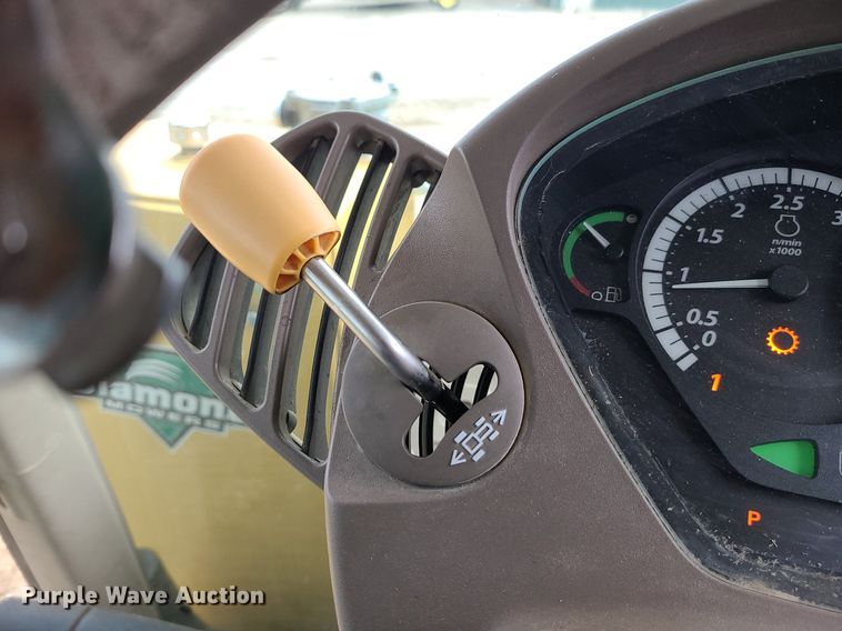 image for item JG9397 2009 John Deere 7130 Premium  tractor