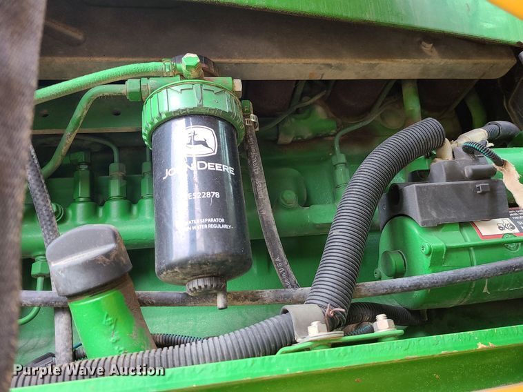 image for item JG9397 2009 John Deere 7130 Premium  tractor