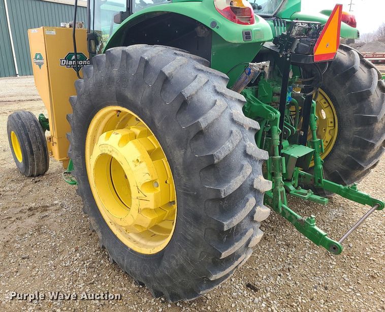 image for item JG9397 2009 John Deere 7130 Premium  tractor