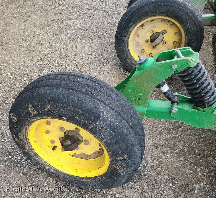 image for item JG9398 John Deere CX15  batwing rotary mower