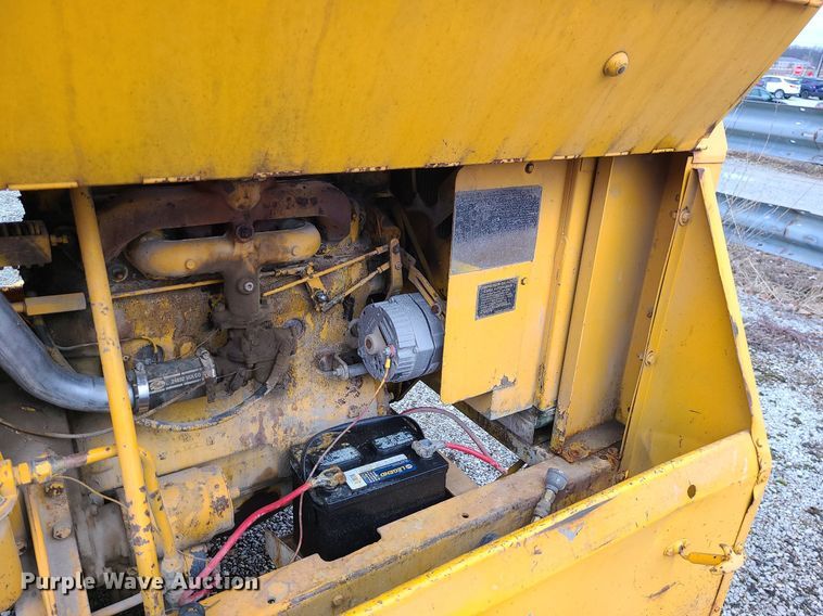 image for item JG9399 Ingersoll Rand Gyro-Flo 125  air compressor