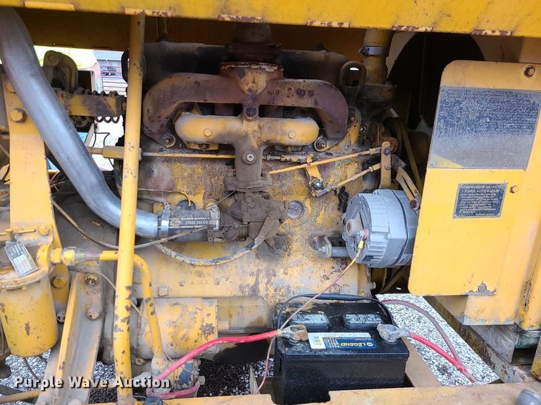 image for item JG9399 Ingersoll Rand Gyro-Flo 125  air compressor