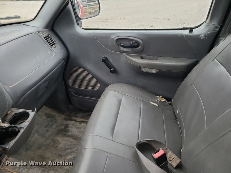 image for item JG9401 2004 Ford F150 Heritage  pickup truck