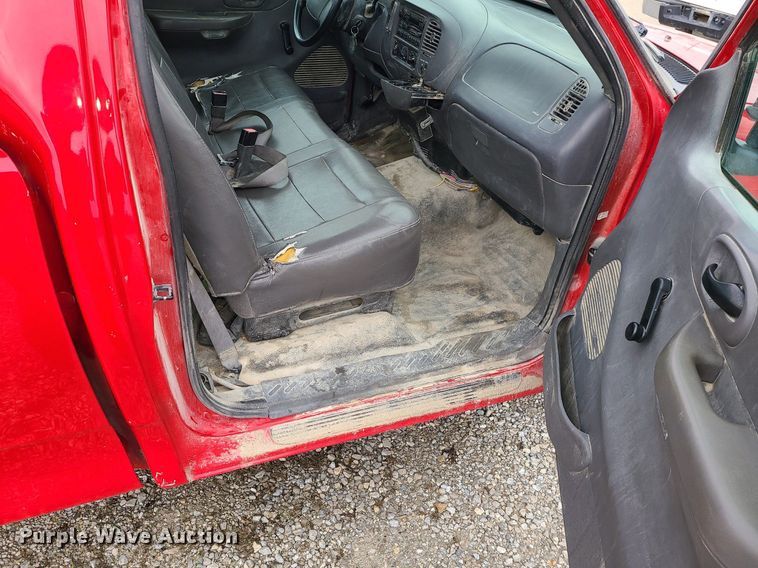 image for item JG9401 2004 Ford F150 Heritage  pickup truck