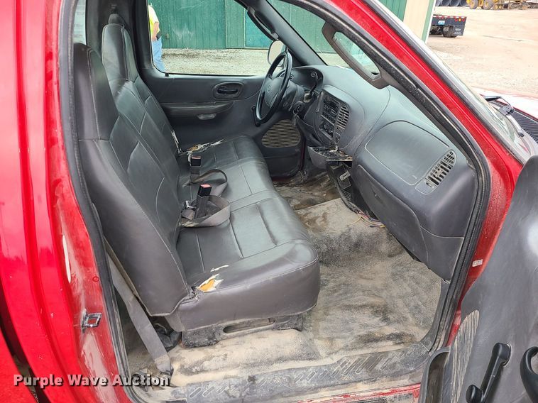 image for item JG9401 2004 Ford F150 Heritage  pickup truck