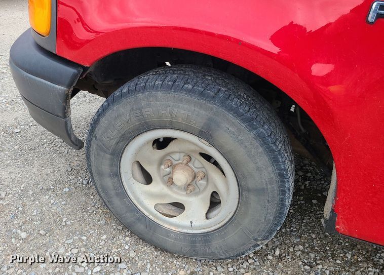 image for item JG9401 2004 Ford F150 Heritage  pickup truck