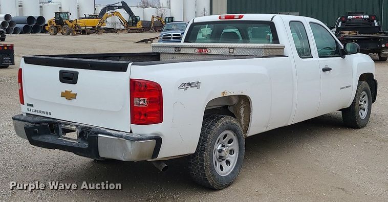 image for item JG9402 2012 Chevrolet Silverado 1500  Ext. Cab pickup truck