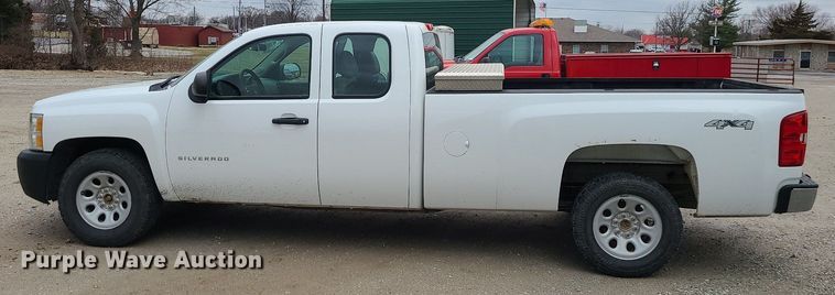image for item JG9402 2012 Chevrolet Silverado 1500  Ext. Cab pickup truck
