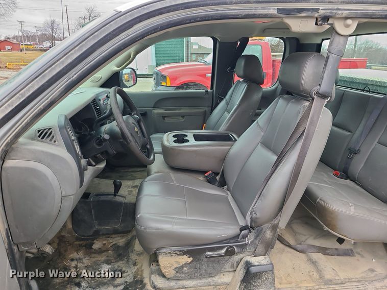 image for item JG9402 2012 Chevrolet Silverado 1500  Ext. Cab pickup truck