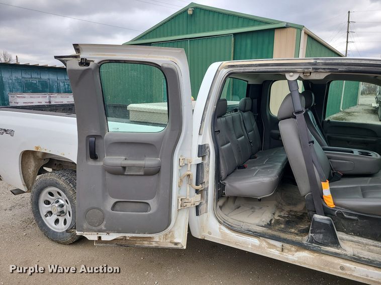 image for item JG9402 2012 Chevrolet Silverado 1500  Ext. Cab pickup truck