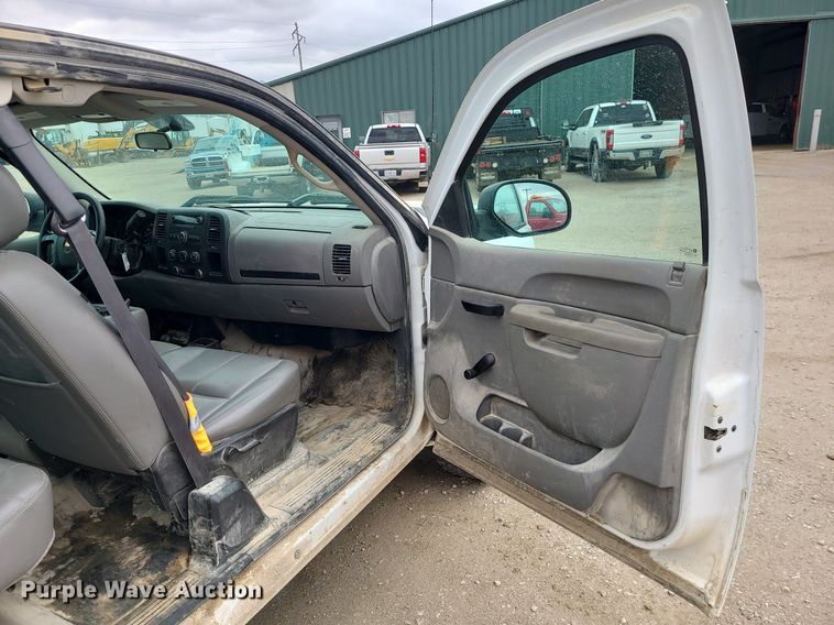 image for item JG9402 2012 Chevrolet Silverado 1500  Ext. Cab pickup truck