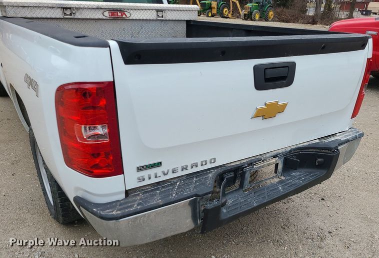 image for item JG9402 2012 Chevrolet Silverado 1500  Ext. Cab pickup truck