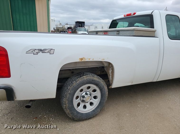 image for item JG9402 2012 Chevrolet Silverado 1500  Ext. Cab pickup truck