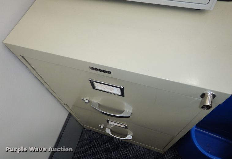 image for item JQ9806 (4) file cabinets