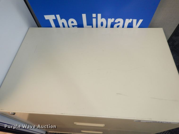 image for item JQ9806 (4) file cabinets