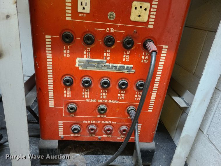 image for item JW9725 (5) welders