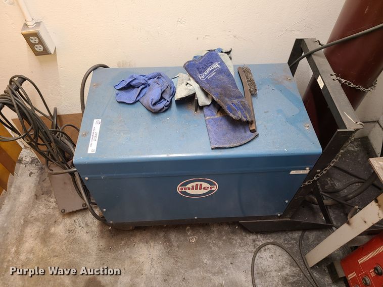 image for item JW9725 (5) welders