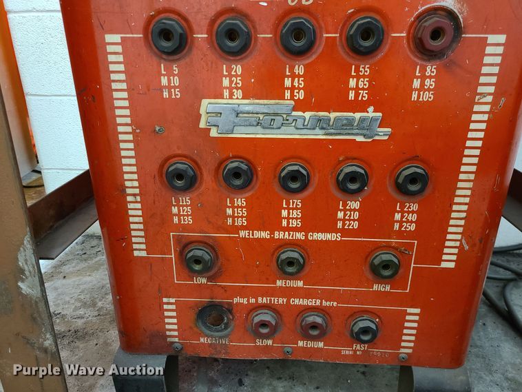 image for item JW9725 (5) welders