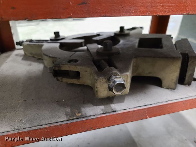 image for item JW9731 Clausing 5914  lathe