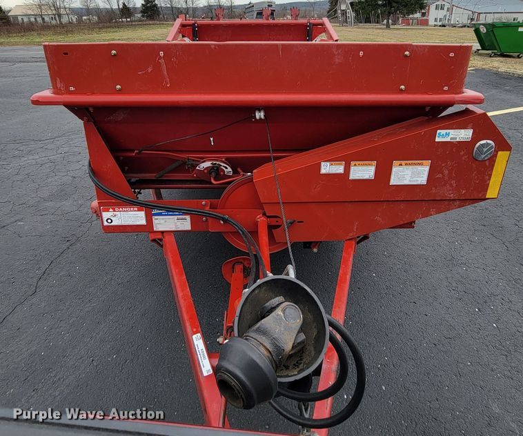 image for item KB9882 2019 New Holland 155  manure spreader