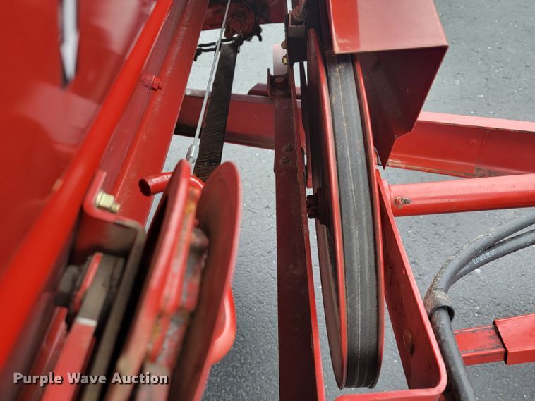 image for item KB9882 2019 New Holland 155  manure spreader