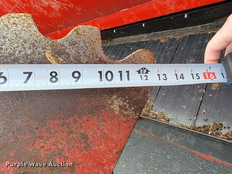 image for item KB9882 2019 New Holland 155  manure spreader