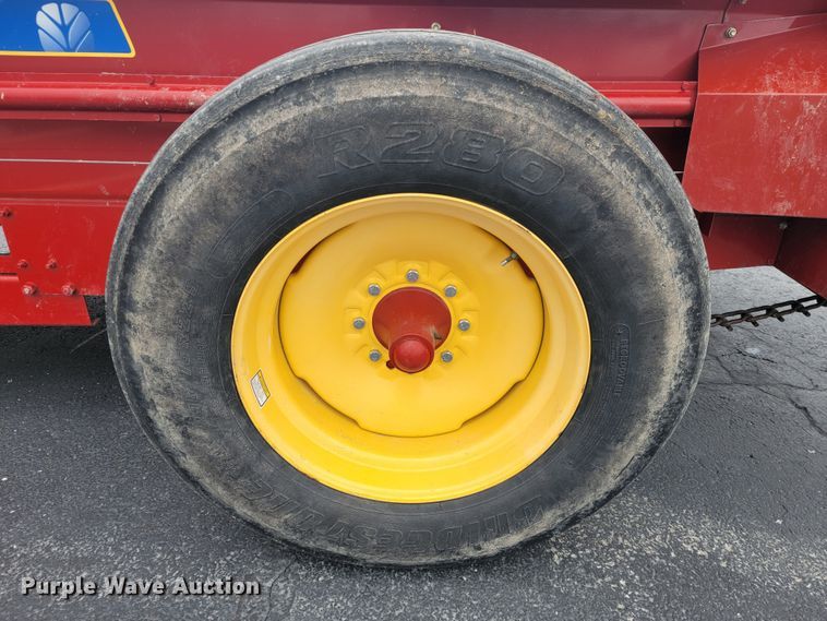 image for item KB9882 2019 New Holland 155  manure spreader