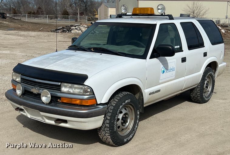 image for item KR9584 1999 Chevrolet Blazer  SUV