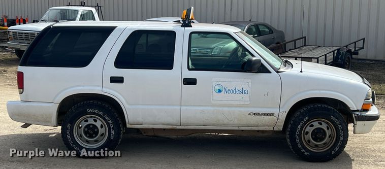 image for item KR9584 1999 Chevrolet Blazer  SUV