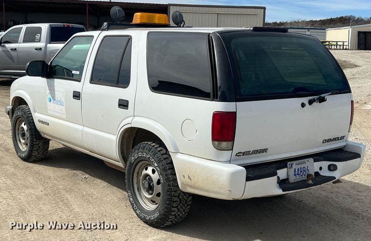 image for item KR9584 1999 Chevrolet Blazer  SUV