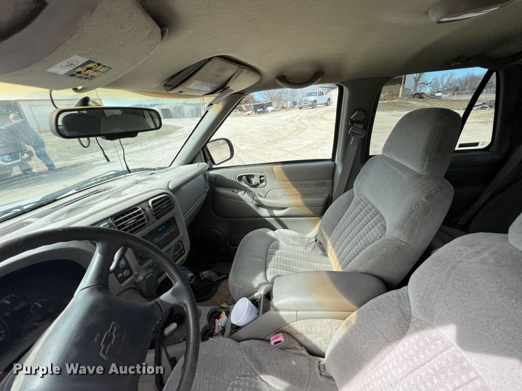 image for item KR9584 1999 Chevrolet Blazer  SUV