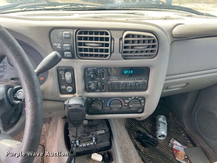 image for item KR9584 1999 Chevrolet Blazer  SUV