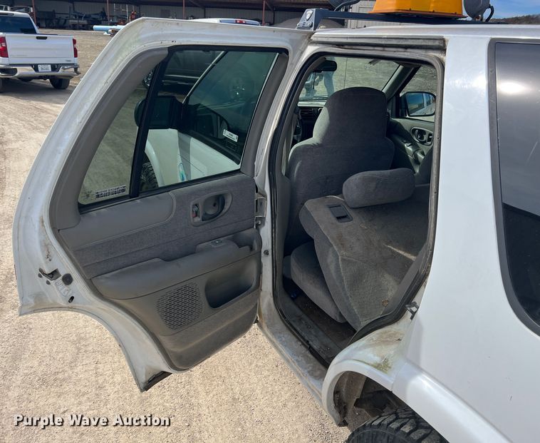 image for item KR9584 1999 Chevrolet Blazer  SUV