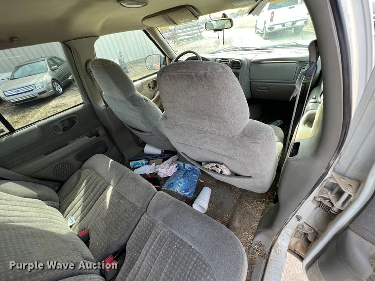 image for item KR9584 1999 Chevrolet Blazer  SUV