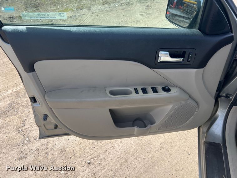 image for item KR9585 2009 Ford Fusion SE