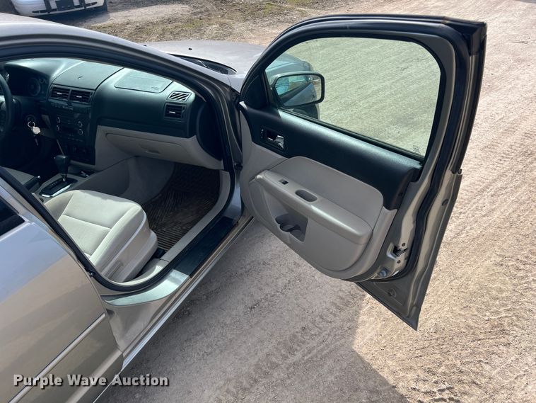 image for item KR9585 2009 Ford Fusion SE