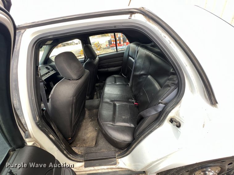 image for item KR9586 2009 Ford Crown Victoria Police Interceptor