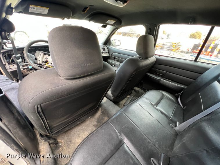 image for item KR9586 2009 Ford Crown Victoria Police Interceptor