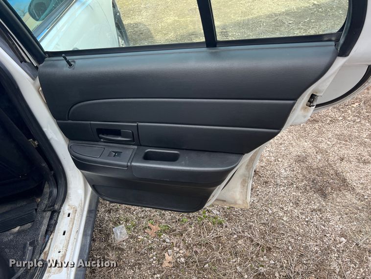 image for item KR9586 2009 Ford Crown Victoria Police Interceptor