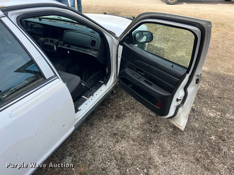 image for item KR9586 2009 Ford Crown Victoria Police Interceptor